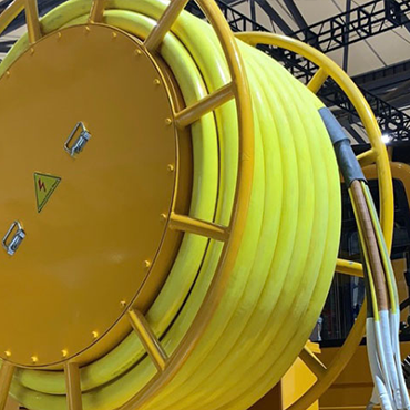 สายม้วน